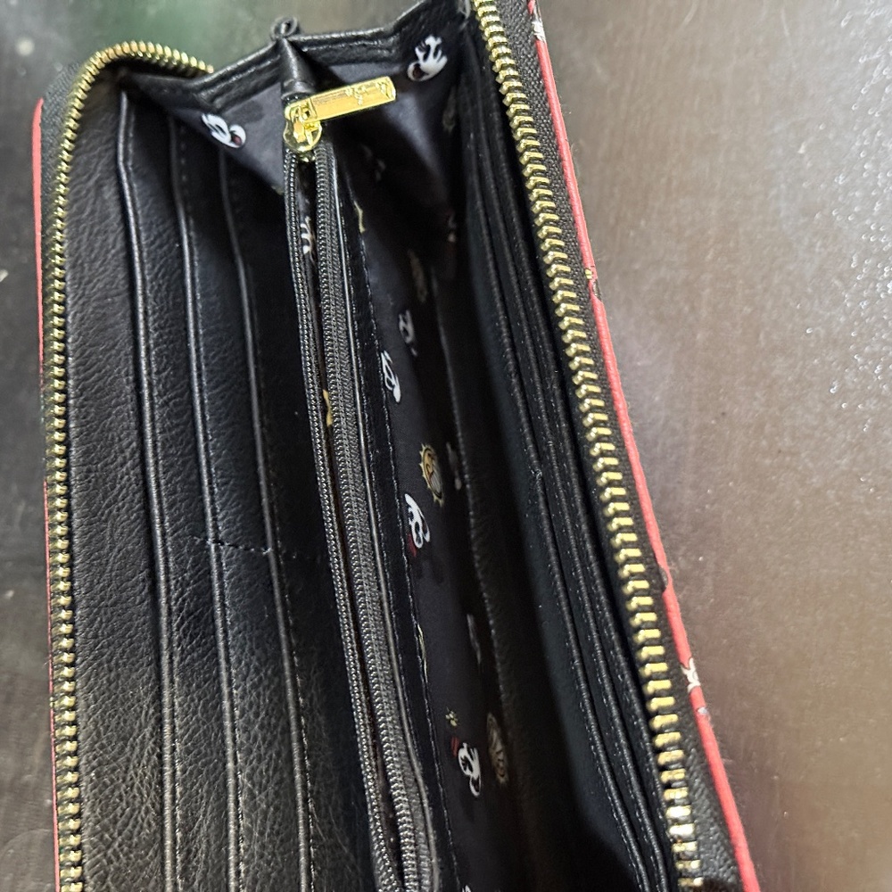Loungefly for Disney - Mickey and Minnie’s Runaway Railway Long Wallet - Picture 8 of 11